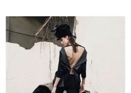 dress // paola puro | leggins // ilaria nistri | hat 1 // stylist own | hat 2 // paola puro